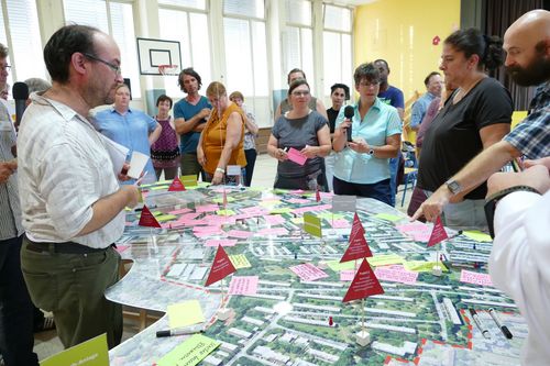 Am Stadtteilmodell wurden die Projekte von den Bürgern und Bürgerinen verortet